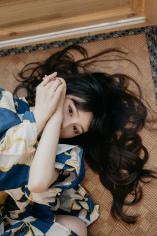 明星专题：凯尔希·格兰莫